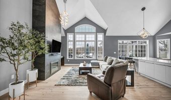 2 Tavistock 2, Cromwell, CT 06416