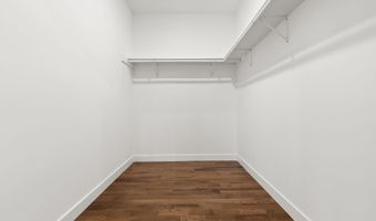 41 E 16TH St 2, Bayonne, NJ 07002