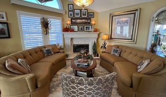 7386 Lake Lakota Pl, Indianapolis, IN 46217