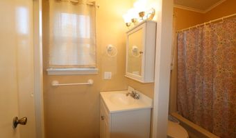 405 Hawkins St, Batesville, AR 72501