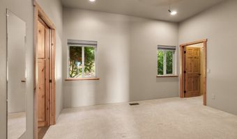 99075 MCVAY CREEK Rd, Brookings, OR 97415