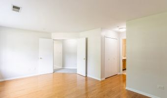 1412 W Crane St 1, Arlington Heights, IL 60004