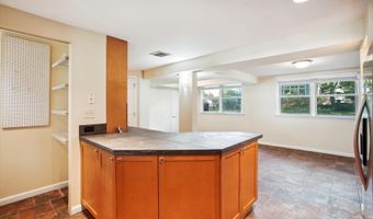 8509 CYRUS Pl, Alexandria, VA 22308