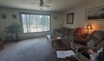 41 Dana Dr, Bangor, ME 04401