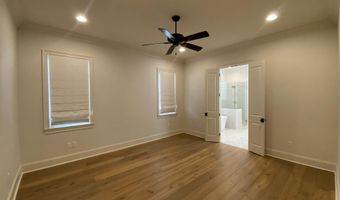2110 Belfleur St, Baton Rouge, LA 70808