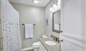 932 Bluff Rdg, Biloxi, MS 39532