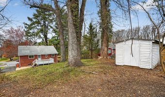 3601 CREST Dr, Annandale, VA 22003