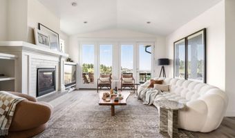 2608 NW Compass Corner Loop, Bend, OR 97703