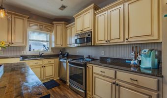 1111 LEANING TREES Ln, Adamsville, TN 38310