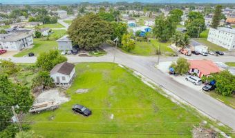 601 SW 6TH St, Belle Glade, FL 33430