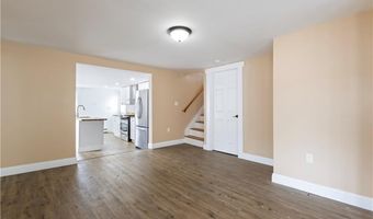 14 W Natick Rd, Warwick, RI 02886