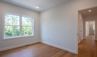 109 Vail Rd, Barnstead, NH 03225