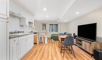 5 Woodbine Ln, Exeter, RI 02822