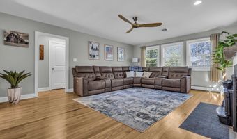 65 Shell St, Beachwood, NJ 08722