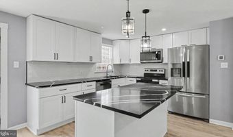 11112 FRUITWOOD Dr, Bowie, MD 20720