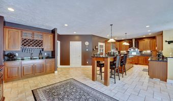 8 Meeting Rock Dr, Atkinson, NH 03811