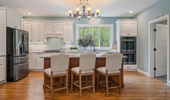 271 Red Gate Ln, Acton, ME 04001