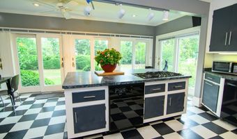 23347 BACK St, Accomac, VA 23301
