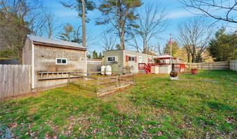 38 Oak Ter, Burrillville, RI 02839