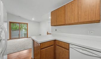 1953 N Coldspring Rd, Arlington Heights, IL 60004