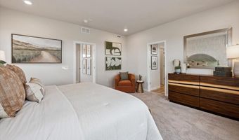 22519 E 47th Dr, Aurora, CO 80019
