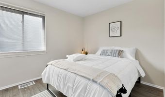8608 VILLAGE Sq 15/8608, Alexandria, VA 22309
