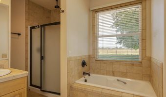 23522 Chaffey Ln, Aurora, OR 97002