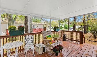 7 Kelly Ln, Coventry, RI 02816