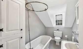 203 County Rd, Bourne, MA 02532