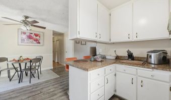 2566 White Oak Pl 6, Escondido, CA 92027