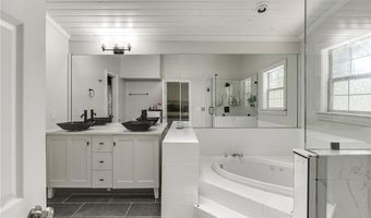 5100 Park Cir, Austell, GA 30106