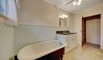 823 N 11th St, Beatrice, NE 68310