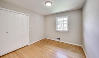 2403 SHERWOOD HALL Ln, Alexandria, VA 22306