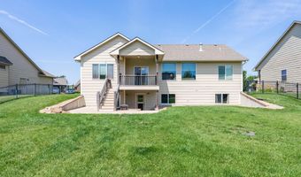 812 N Fairoaks Pl, Andover, KS 67002
