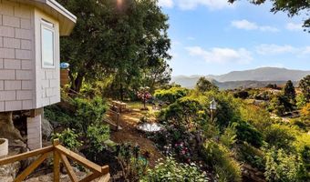 720 Sky Mountain Ln, Alpine, CA 91901