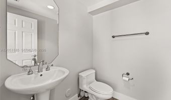 3110 NE 210th Ter, Aventura, FL 33180