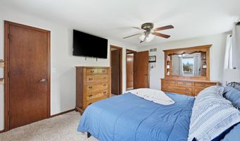 1102 Heritage Ln, Angola, IN 46703