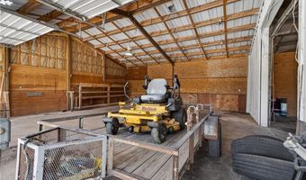 15526 Evans Rd, Basehor, KS 66007