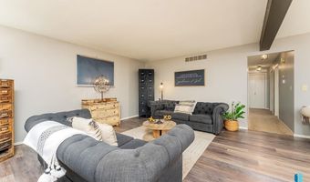 609 S Splitrock Blvd, Brandon, SD 57005