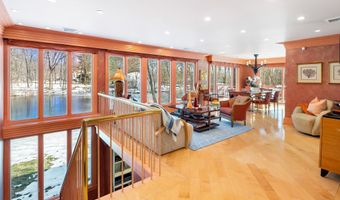 551 Canoe Hill Rd, New Canaan, CT 06840