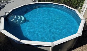 140 Promenade St, Barrington, RI 02806