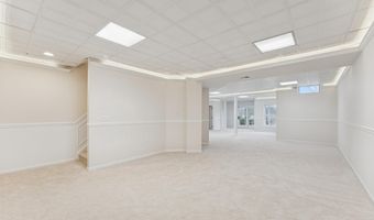 20385 MEDALIST Dr, Ashburn, VA 20147