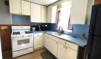 8 Allen St, Angola, NY 14006