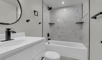 3800 GREENMOUNT Ave 4, Baltimore, MD 21218