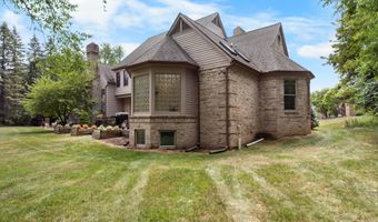 2086 Valleyview Dr, Ann Arbor, MI 48105