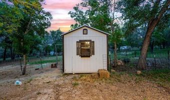 140 Wood Valley Dr, Adkins, TX 78101