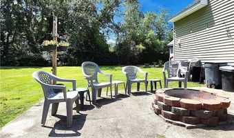 30 Twin Lakes Ave, Coventry, RI 02816