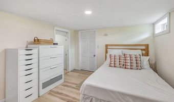 14 N Coe Ln, Ansonia, CT 06401