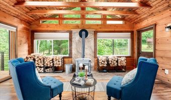 98 Woodview Hts, Bradford, NH 03221