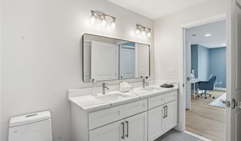 9 Joseph N Zenga Jr Blvd 306, East Greenwich, RI 02818